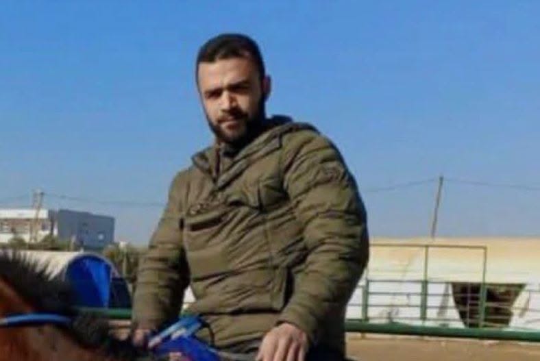 مقتل شاب متأثراً بإصابته بإطلاق نار في مدينة الصنمين بريف درعا