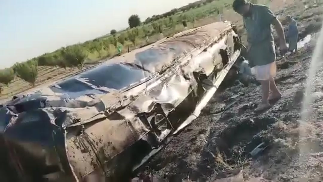 إصابة سائق إثر انقلاب صهريج فيول بريف الرقة