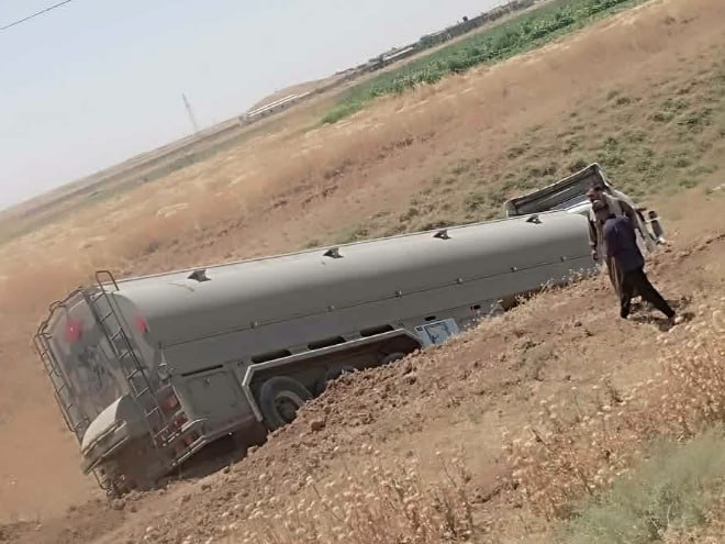 حادث سير بين صهريج نفط وسيارة قرب مدينة الحسكة