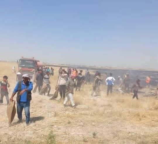 حريق بأرض زراعية في الرقة
