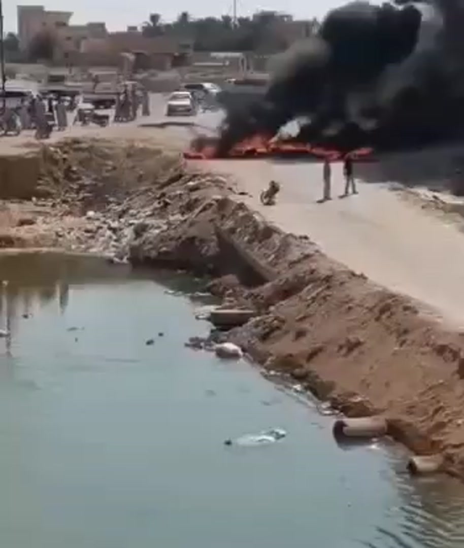 احتجاجات في ريف البوكمال وقطع جسر السويعية رفضاً لرفع أسعار المحروقات
