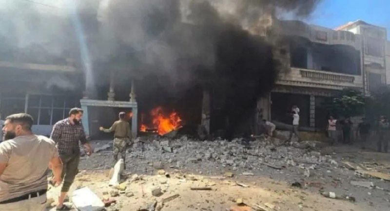 مقتل شاب وإصابة ستة آخرين بانفجار داخل محلين في مدينة نوى بريف درعا