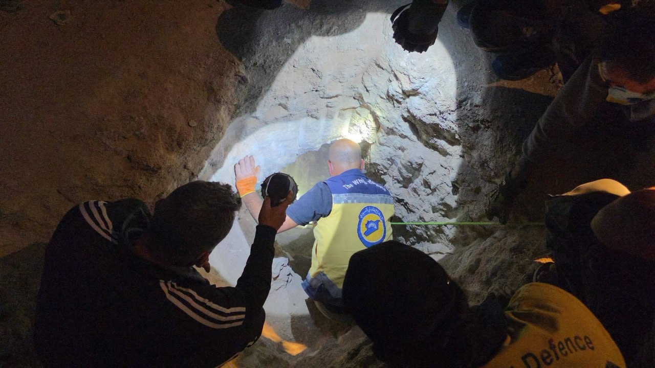 وفاة ثلاثة شبان داخل كهف لاستخراج الجص في دير الزور