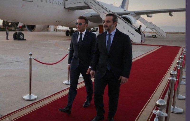 الرئيس الفرنسي إيمانويل ماكرون يصل إلى دمشق