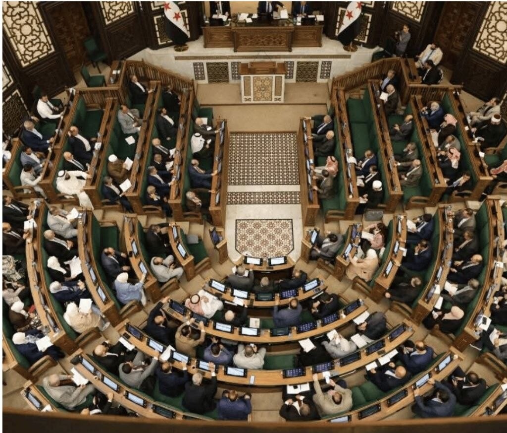 مجلس الشعب السوري يدين الغارات الأردنية ويدعو إلى تحقيق مشترك