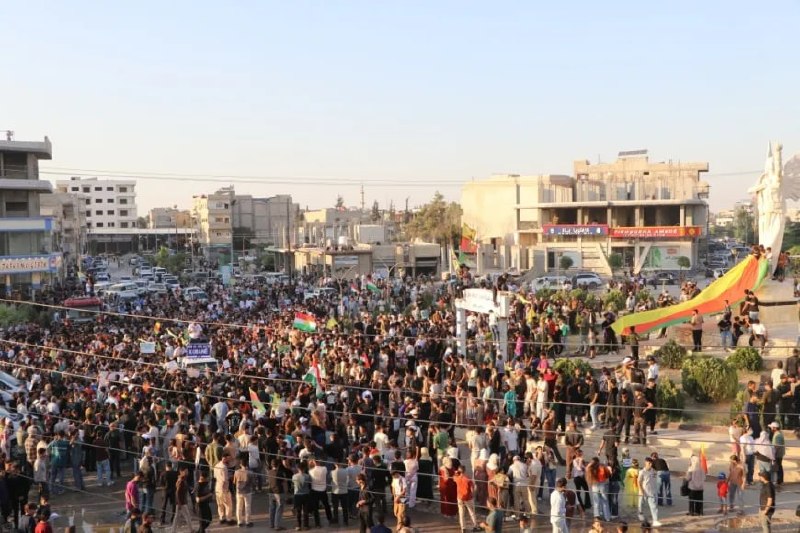 وقفة احتجاجية في كوباني للمطالبة باعتماد اسم المدينة في الوثائق الرسمية