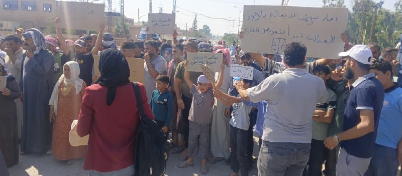 وقفة احتجاجية لمهجّري رأس العين ومناطق مجاورة في الحسكة للمطالبة بتعويضات وضمانات للعودة