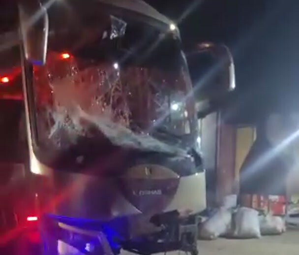 إصابة عدد من المسافرين بحادث تصادم في الشميطية غربي دير الزور