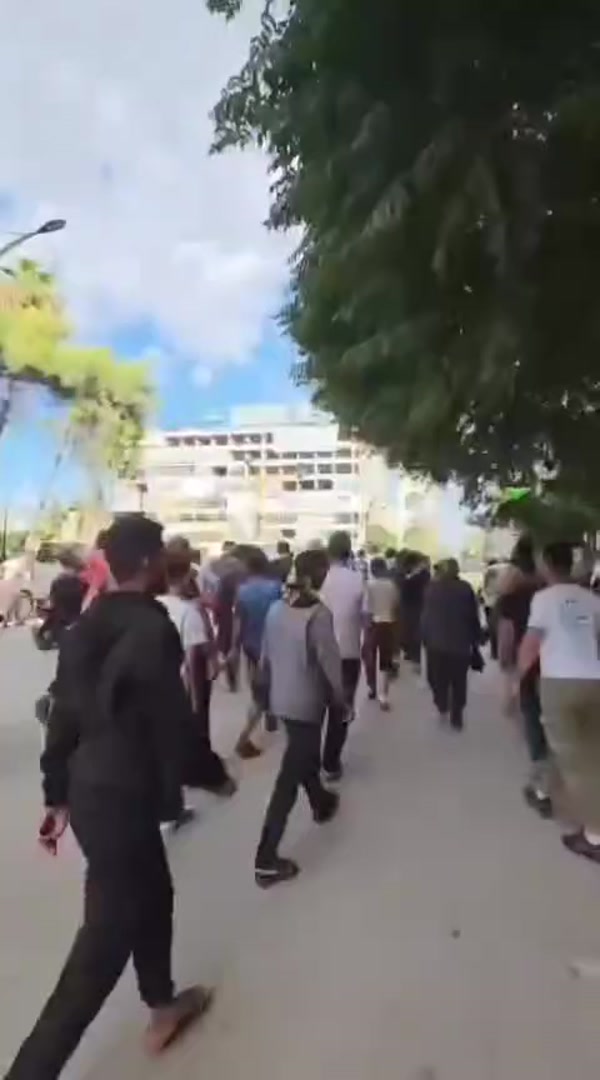احتجاجات في حماة عقب حملة لمصادرة البسطات في ساحة العاصي