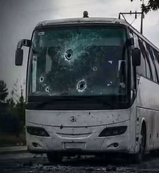مقتل شخص وإصابة ثلاثة إثر إطلاق نار على حافلة تقل طلاباً ومعلمين غربي حلب