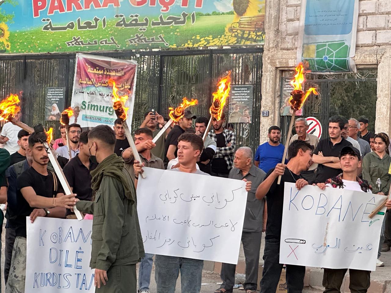 وقفة احتجاجية في قامشلو دعمًا لاعتماد اسم كوباني في الوثائق الرسمية
