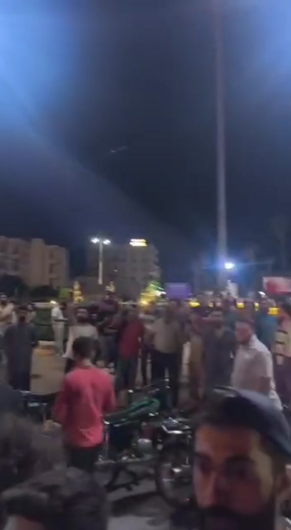 احتجاجات في مدينة إدلب رفضاً لرفع أسعار المحروقات